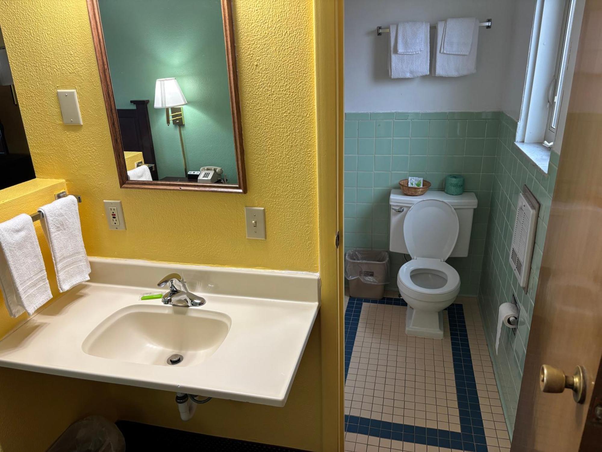 Budget Host Inn Съмърсет Екстериор снимка