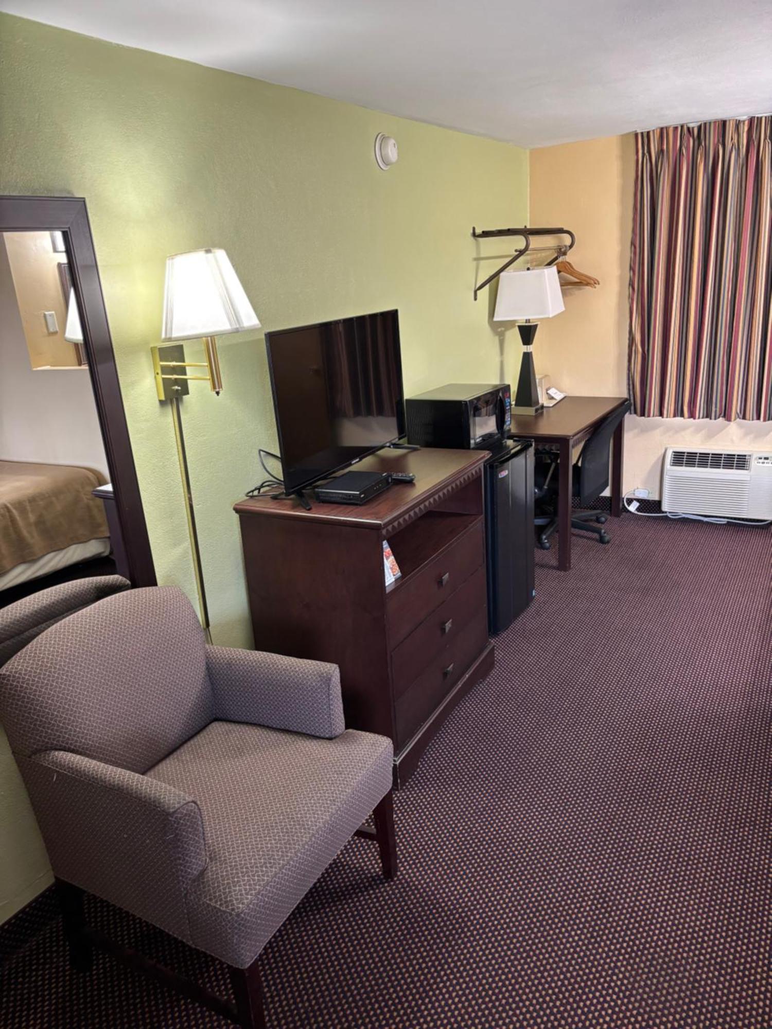 Budget Host Inn Съмърсет Екстериор снимка