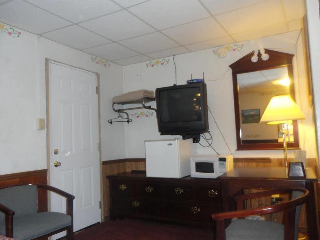 Budget Host Inn Съмърсет Екстериор снимка
